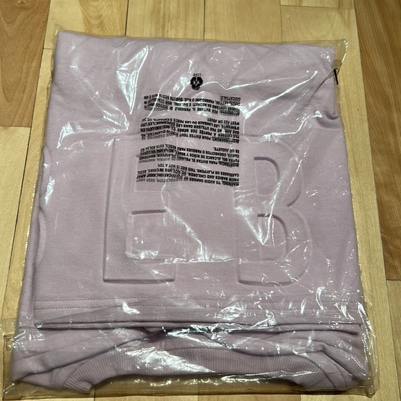 Bebe Sport Crew Neck Sweater - NWT - size XL - Orchid - Picture 2 of 3